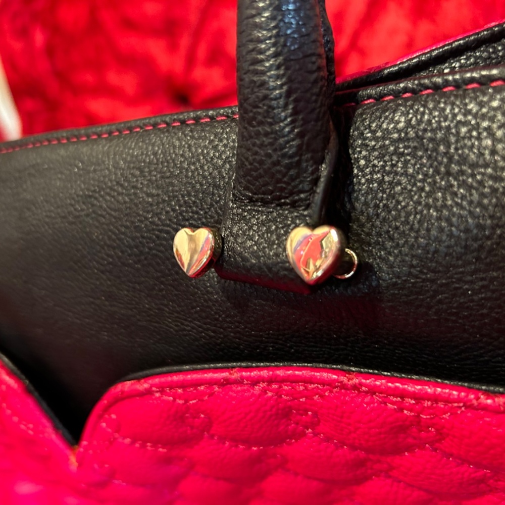 Betsey Johnson Bag! - Picture 6 of 7